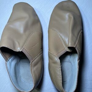Tan Jazz dance shoes- used